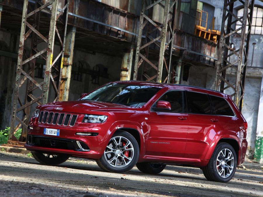  Jeep Grand Cherokee SRT8 2012 года  (EU) (фото 9 из 16)